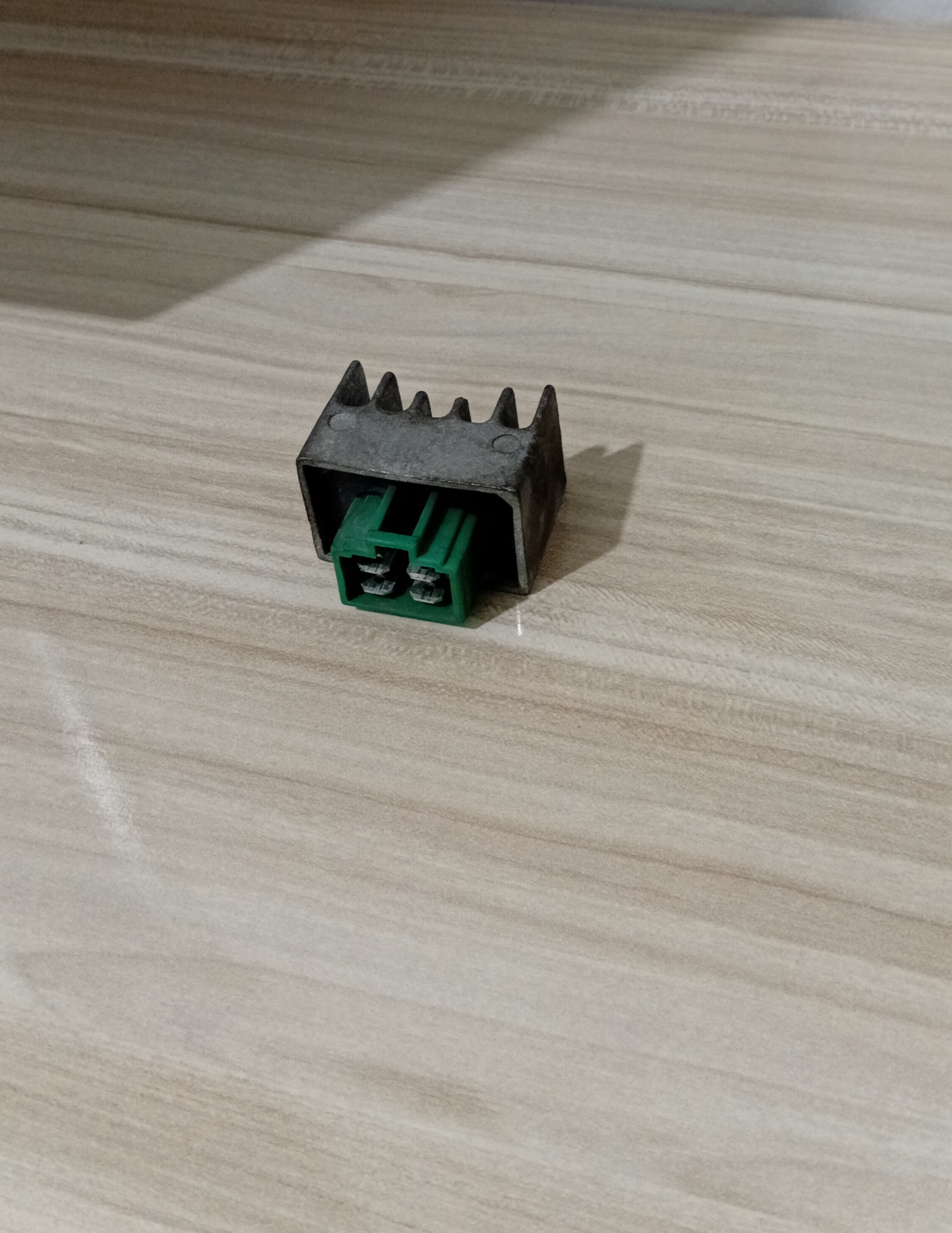 شارژر استوک ژاپن یاماها وینو و لتس ۴