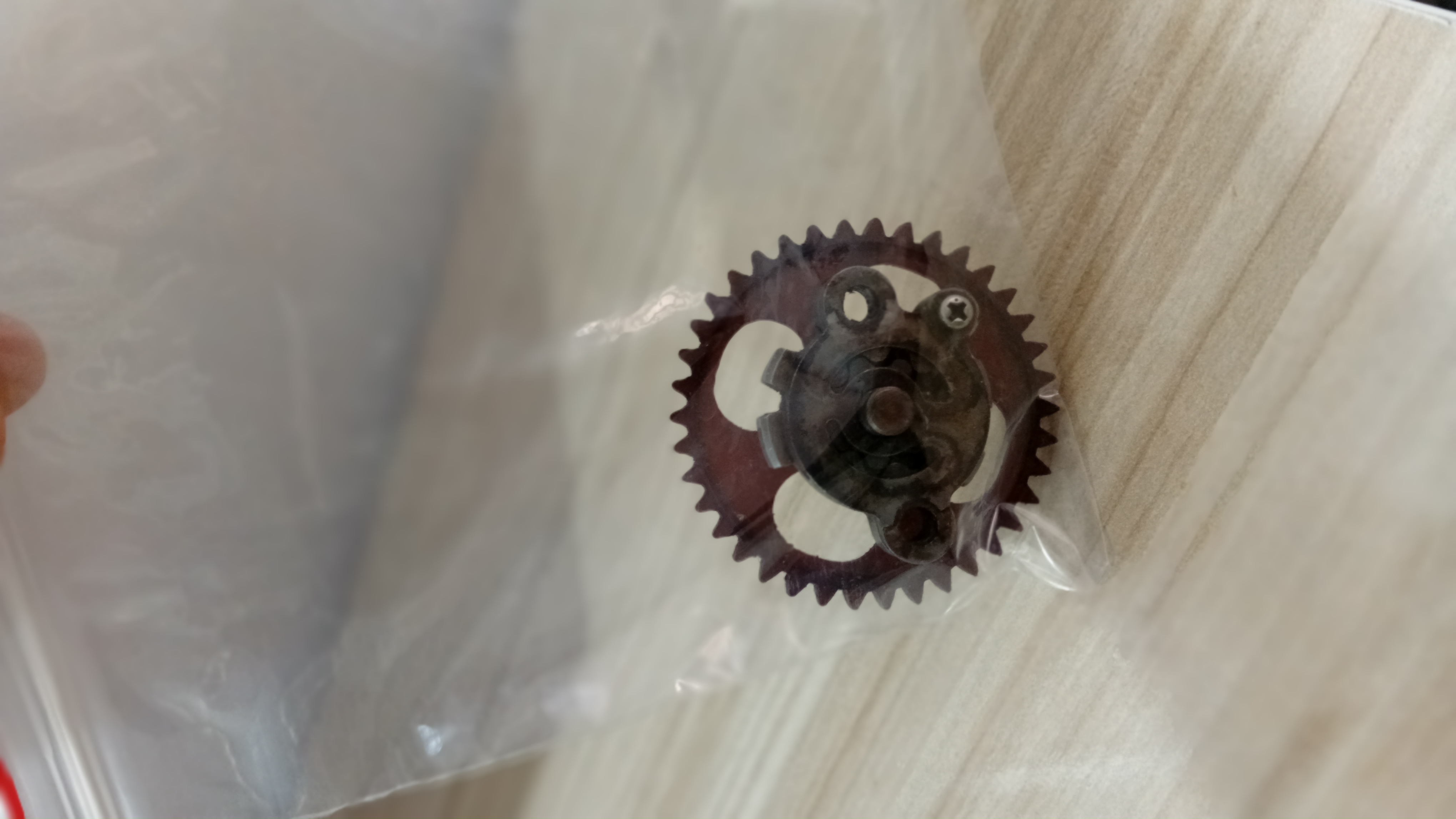 دنده اویل پمپ کامل سوزوکی لتس ۴